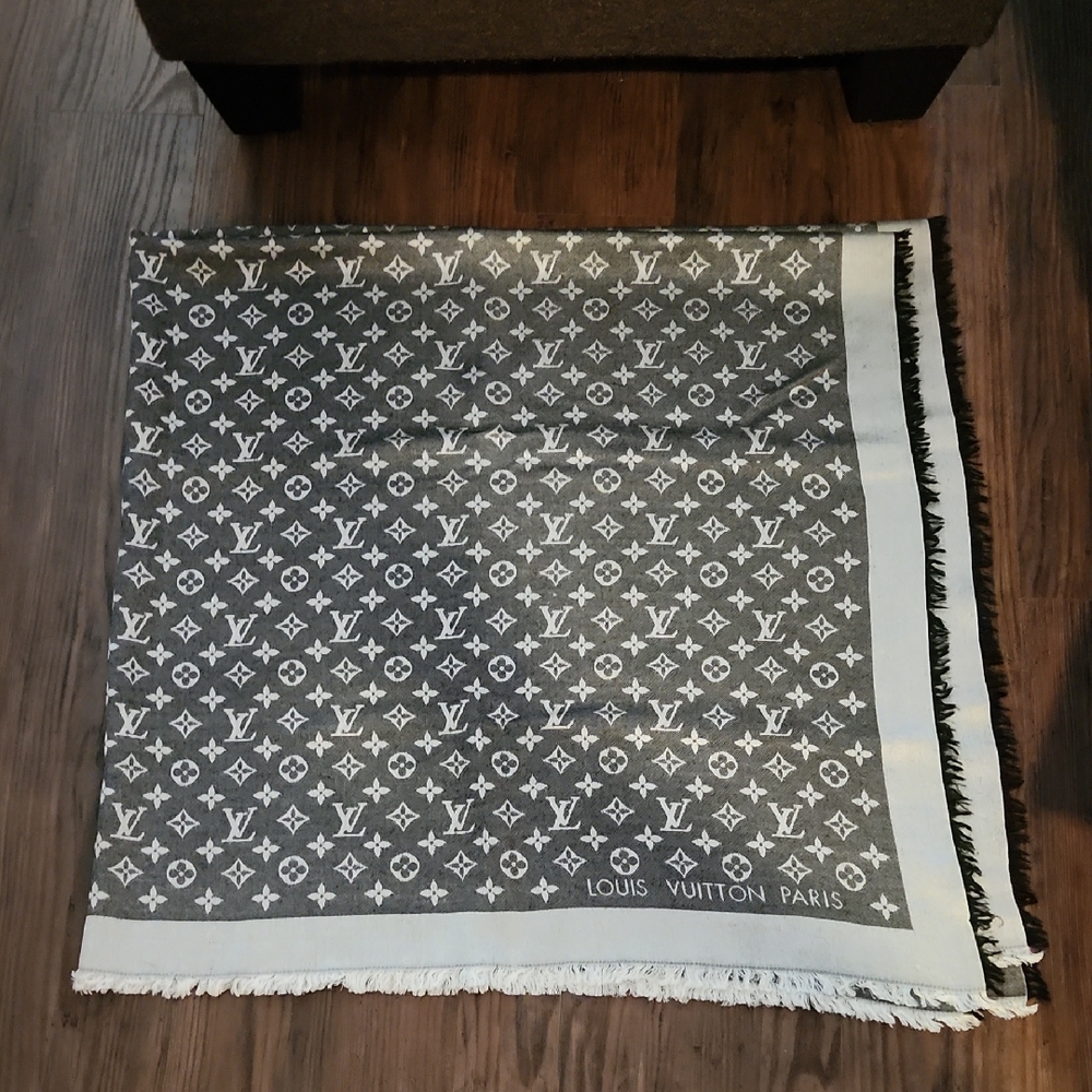 Louis Vuitton Monogram Wool+Silk Scarf/Shawl in Charcol, Silver & Light Grey